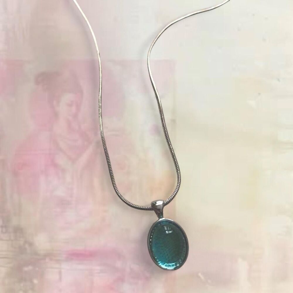 whimsical vintage 90s style silver pendant necklace